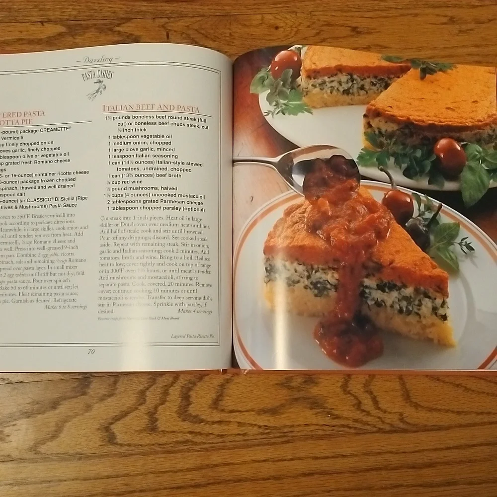 Casseroles & One-Dish Meals Cookbook BRAND NEW